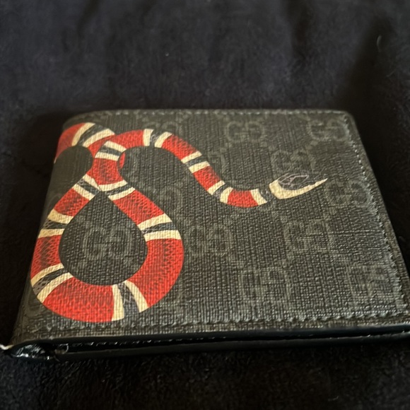 Gucci Wallet (Black) Snake design - Picture 2 of 5
